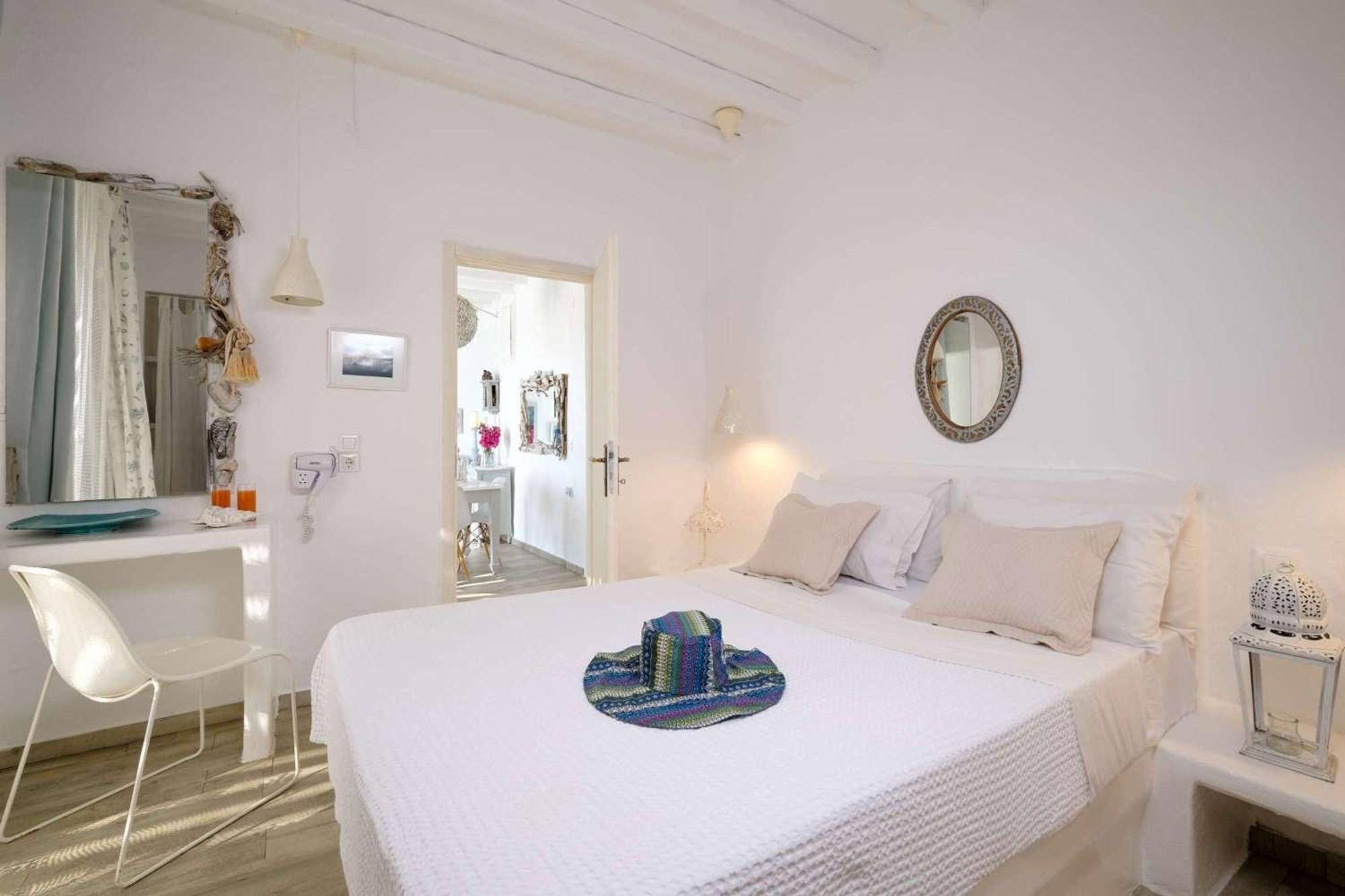 3 Paros All Season Villas Экстерьер фото