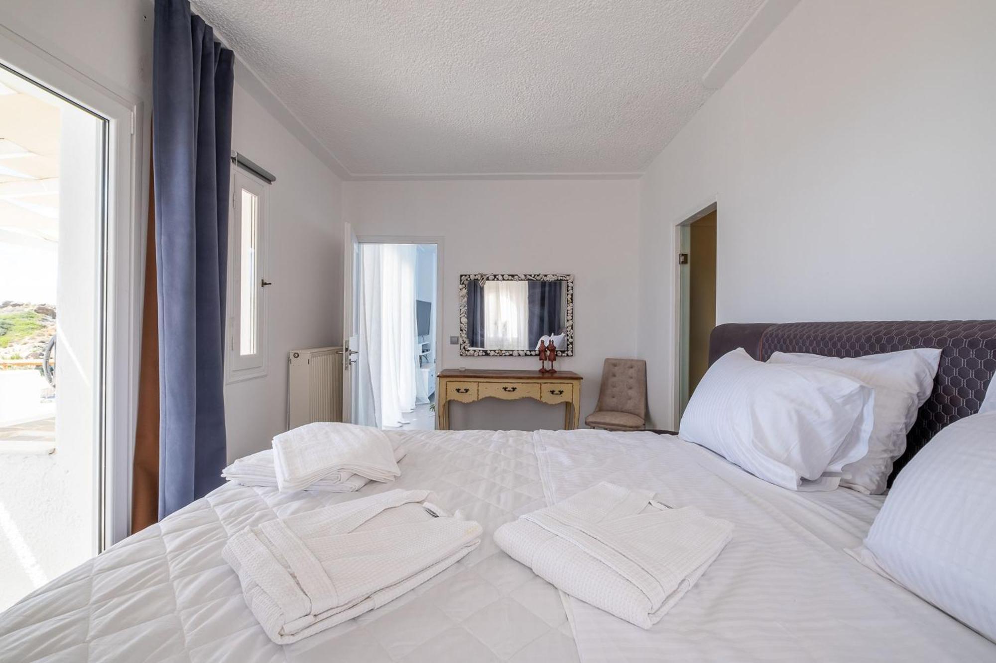3 Paros All Season Villas Экстерьер фото
